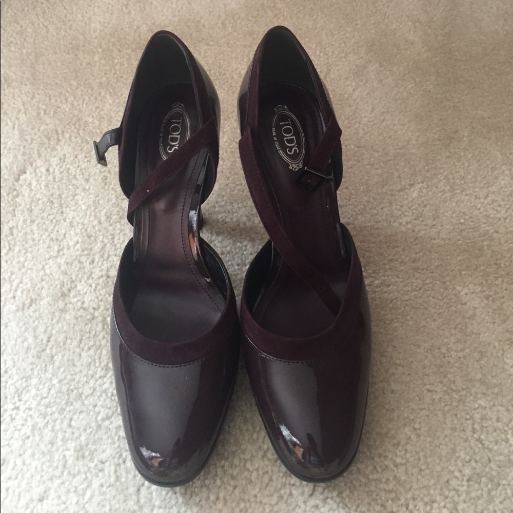 Tod's original; color eggplant or deep wine. Comfy